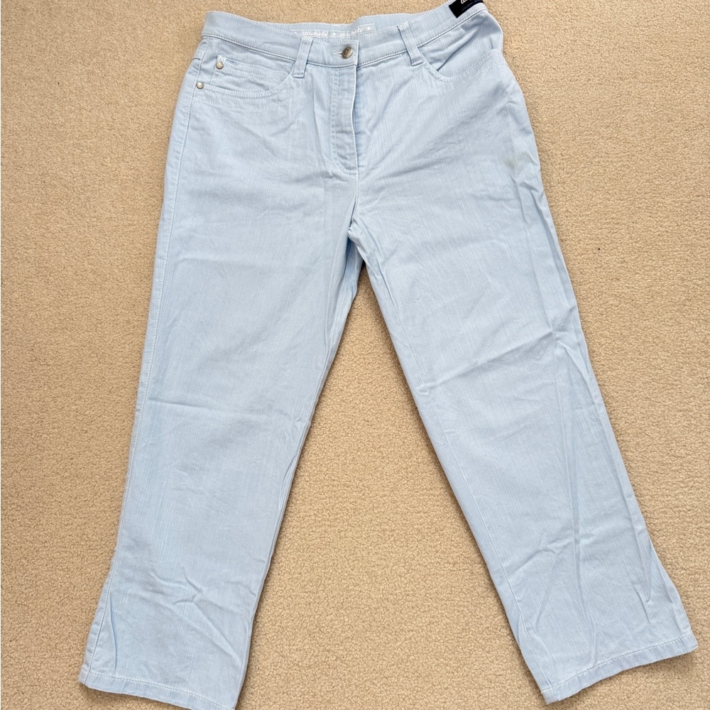 Light Blue Women’s Ankle & Cropped Jeans